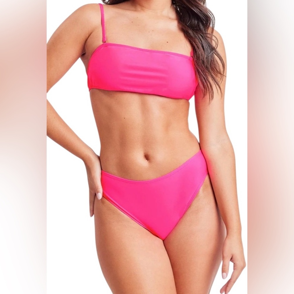 YMI Swimwear Bandeau Bikini Junior’s Large Knockout Pink